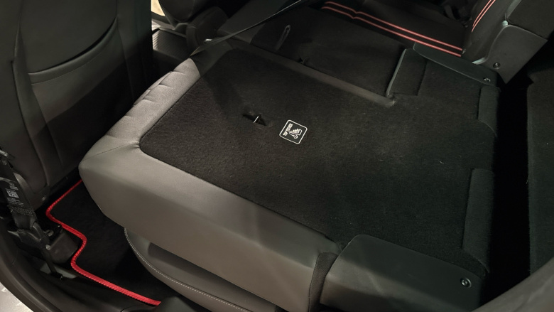 Vauxhall Crossland 1.2 Turbo SRi Nav 5dr Petrol Hatchback